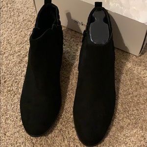 NWT black booties